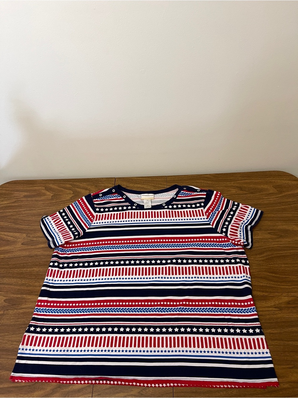 Vintage Patriotic Red, White, and Blue Short Sleeve Shirt